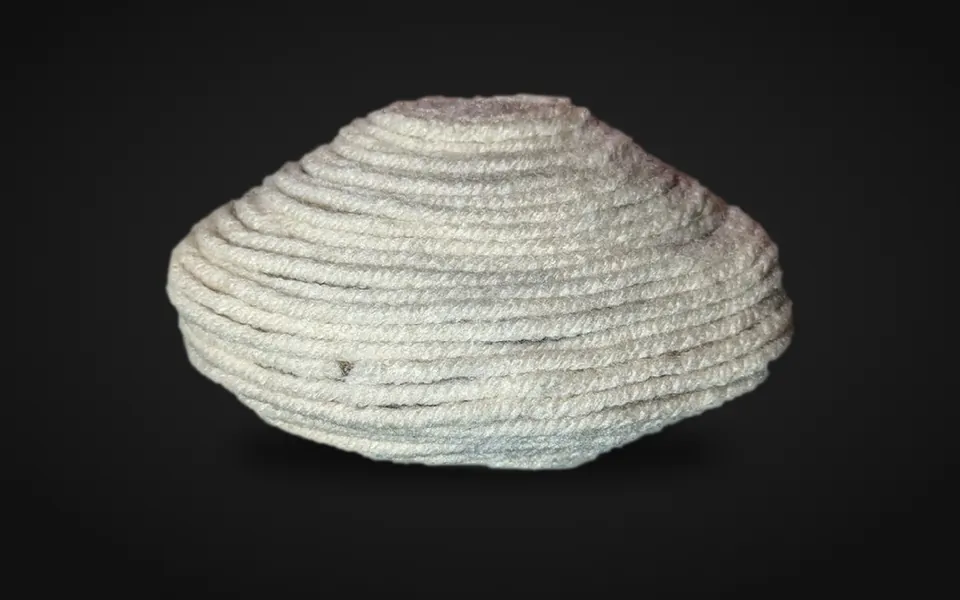 Maquette en corde enroulée, vue de côté